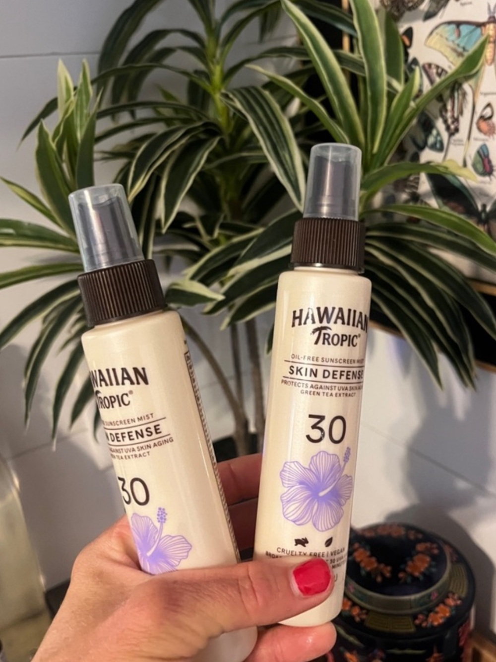 Hawaiian Tropic Skin Defense SPF 30 Sunscreen Mist — Cream with Purple Floral